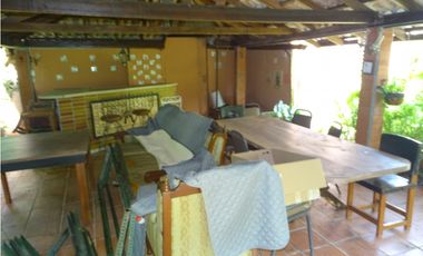EN VENTA – Gran Residencia + Local Comercial en Urbanización Herbruger