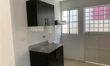 VENDO CASA EN URB. LAS VERDES