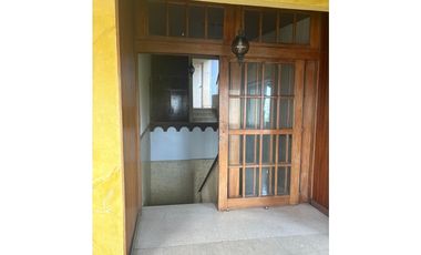 CASA EN VENTA DE 3 NIVELES EN LOS NGELES