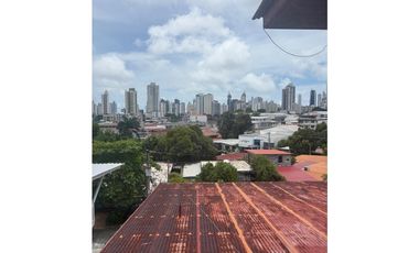 CASA EN VENTA DE 3 NIVELES EN LOS NGELES