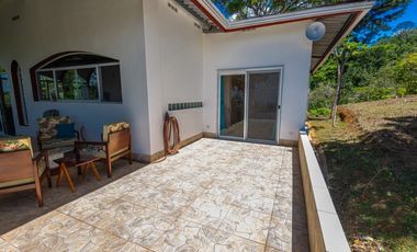 Venta de casa en Altos de Cerro Azul