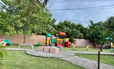 Se Vende Casa en Urb. Versalles I