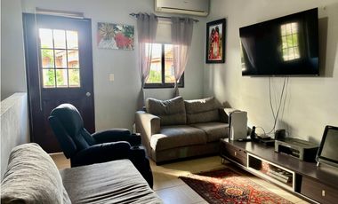 Se Vende Casa en Urb. Versalles I