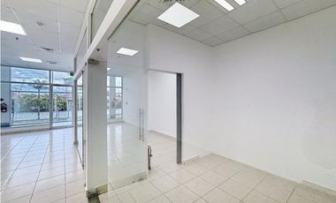 Alquiler de local comercial en Costa Del Este - Plaza507