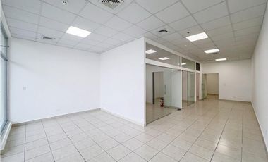 Alquiler de local comercial en Costa Del Este - Plaza507