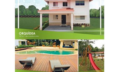 Venta de casa en PH Ecogardens, Arraiján.
