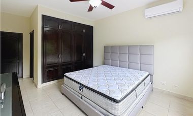 Venta de Casa en Costa del Este - Antigua