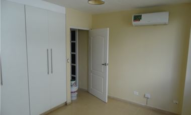 PH Torre Altos del Golf Alquiler $800.00