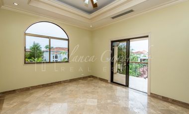 CASA EN VENTA EN COSTA DEL ESTE