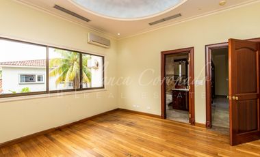 CASA EN VENTA EN COSTA DEL ESTE
