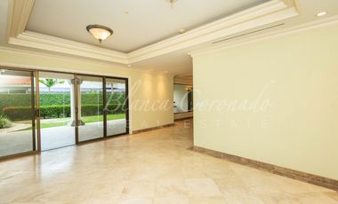 CASA EN VENTA EN COSTA DEL ESTE