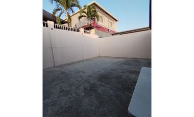 VENDO CASA BRISAS DEL GOLF EN CALLE 37 NORTE