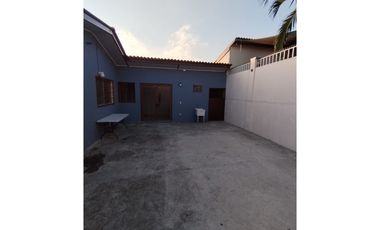 VENDO CASA BRISAS DEL GOLF EN CALLE 37 NORTE