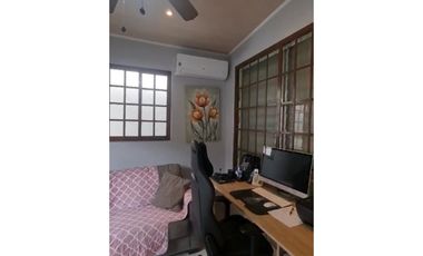 VENDO CASA BRISAS DEL GOLF EN CALLE 37 NORTE