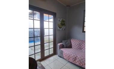 VENDO CASA BRISAS DEL GOLF EN CALLE 37 NORTE