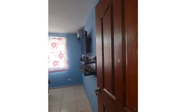 VENDO CASA BRISAS DEL GOLF EN CALLE 37 NORTE