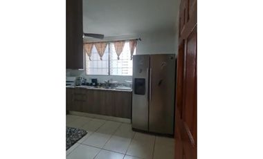 VENDO CASA BRISAS DEL GOLF EN CALLE 37 NORTE