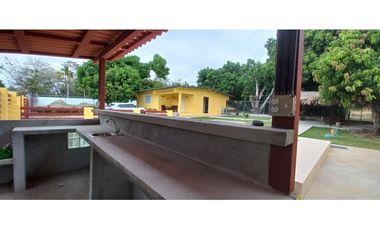 Casa de Playa Amueblada en Gorgona  - Capacidad para 15 personas (CP)