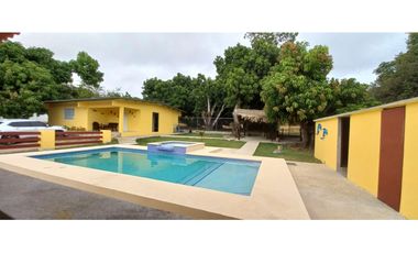 Casa de Playa Amueblada en Gorgona  - Capacidad para 15 personas (CP)