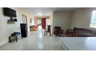Casa de Playa Amueblada en Gorgona  - Capacidad para 15 personas (CP)