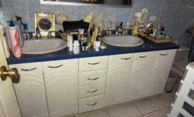 VENDO CASA EN EL DORAL, ALTOS DEL BOSQUE