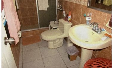 VENDO CASA EN EL DORAL, ALTOS DEL BOSQUE