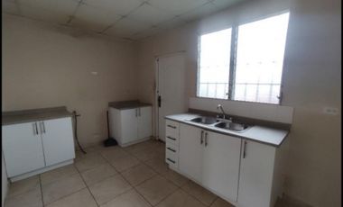 VENDO CASA EN BRISAS DEL GOLF ARRIAJAN