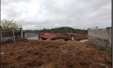 VENDO CASA EN BRISAS DEL GOLF ARRIAJAN