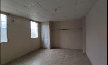 VENDO CASA EN BRISAS DEL GOLF ARRIAJAN