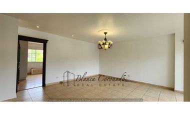 VENDO CASA EN COSTA DEL ESTE