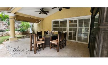 VENDO CASA EN COSTA DEL ESTE