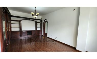 VENDO CASA EN COSTA DEL ESTE