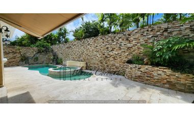 VENDO CASA EN COSTA DEL ESTE