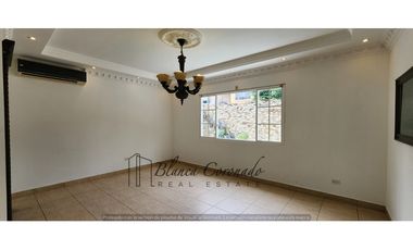 VENDO CASA EN COSTA DEL ESTE