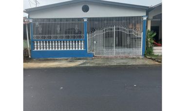 VENDO CASA EN ALBOLEDAS DEL GOLF