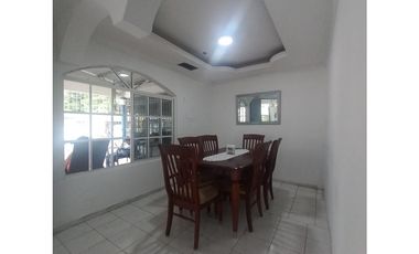VENDO CASA EN ALBOLEDAS DEL GOLF