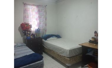 VENDO CASA EN ALBOLEDAS DEL GOLF
