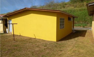 SE VENDE CASA URB. PRADERA DE SAN LORENZO, 4Ta ETAPA