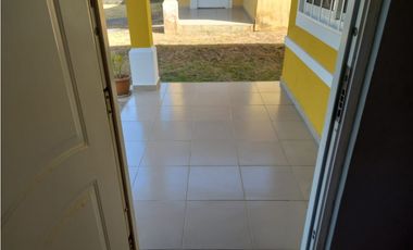 SE VENDE CASA URB. PRADERA DE SAN LORENZO, 4Ta ETAPA