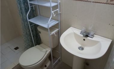 SE VENDE CASA URB. PRADERA DE SAN LORENZO, 4Ta ETAPA