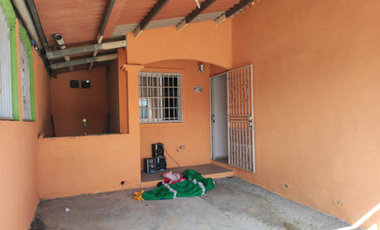 SE VENDE CASA DE ESQUINA EN URB. COLINAS DE PACORA y OTRAS