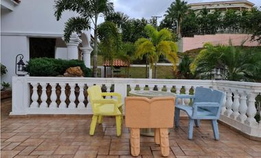 Se Vende Exclusiva Residencia en el Club de Golf de Panamá