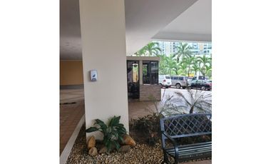 SE VENDE APARTAMENTO PH PARQUE DEL MAR 1