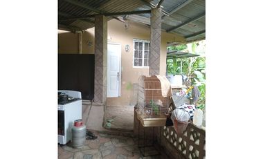 VENDO CASA EN LAS CUMBRES