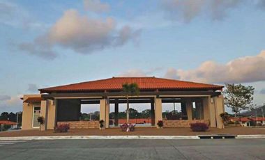 Casa de en Arboledas, Cluster Las Magnolias (CP)