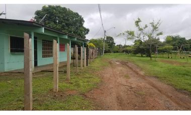 FINCA CON REA COMERCIAL EN LOS UVEROS PENONOMÉ (CP)