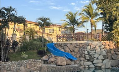 Vendo Casa en Dorado Springs Residencial Privado con Piscina