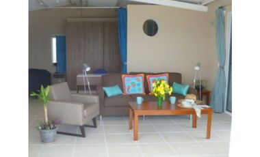 RESIDENCIA CON 4 AMBIENTES INDEPENDIENTES FRENTE A PLAYA CORONA (CP)