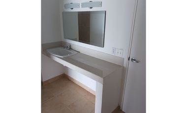 RESIDENCIA CON 4 AMBIENTES INDEPENDIENTES FRENTE A PLAYA CORONA (CP)