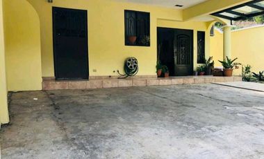 Venta de casa en Ancón